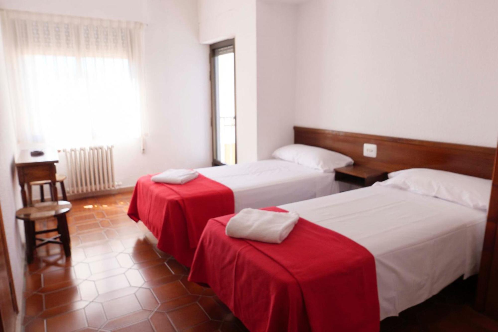 Hostal La Torre Benicàssim Eksteriør billede