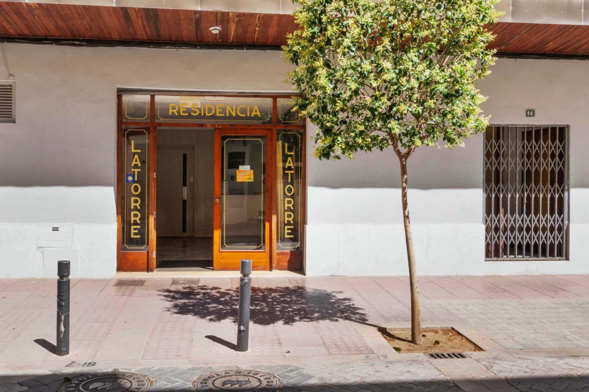 Hostal La Torre Benicàssim Eksteriør billede