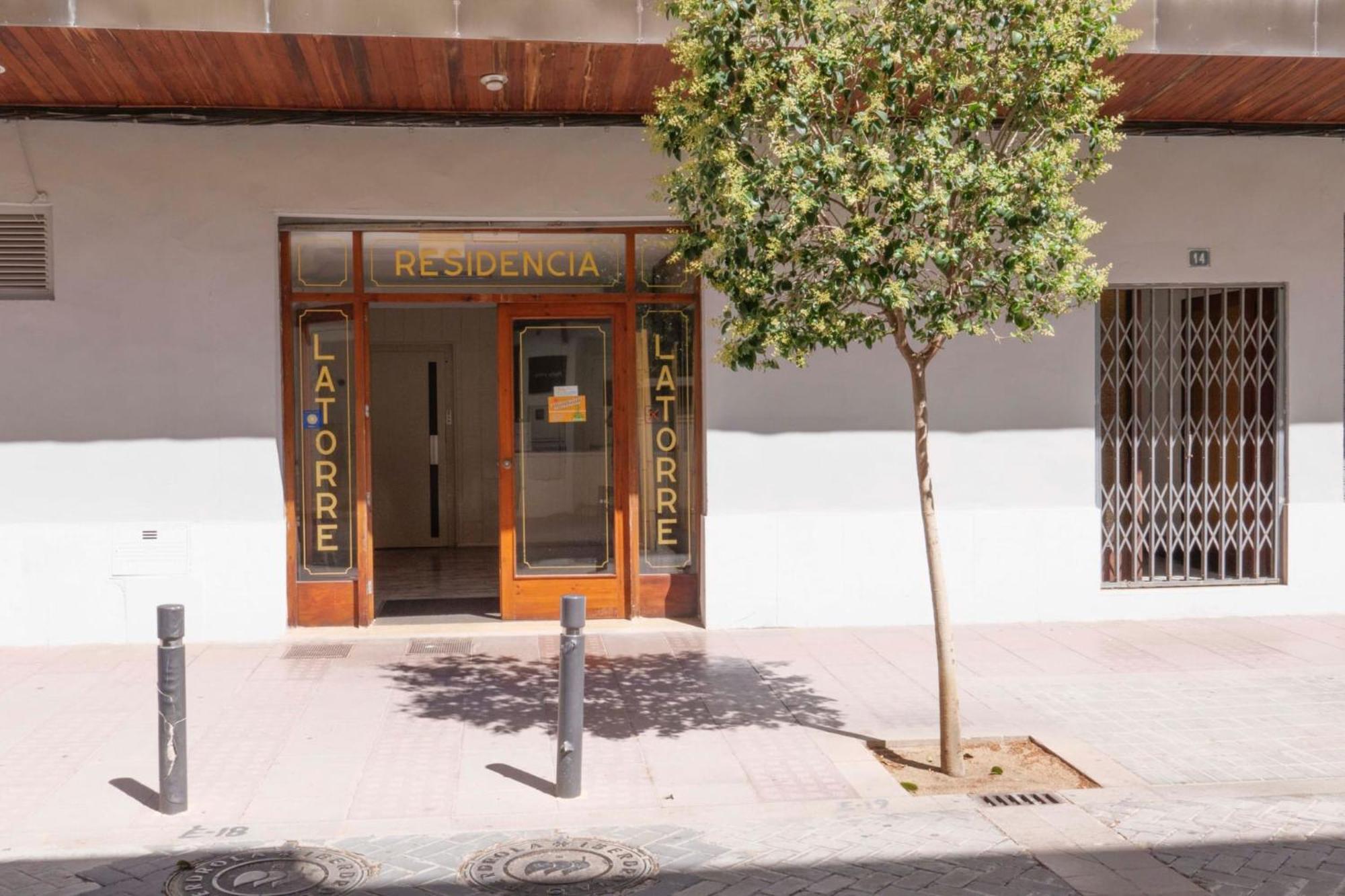 Hostal La Torre Benicàssim Eksteriør billede