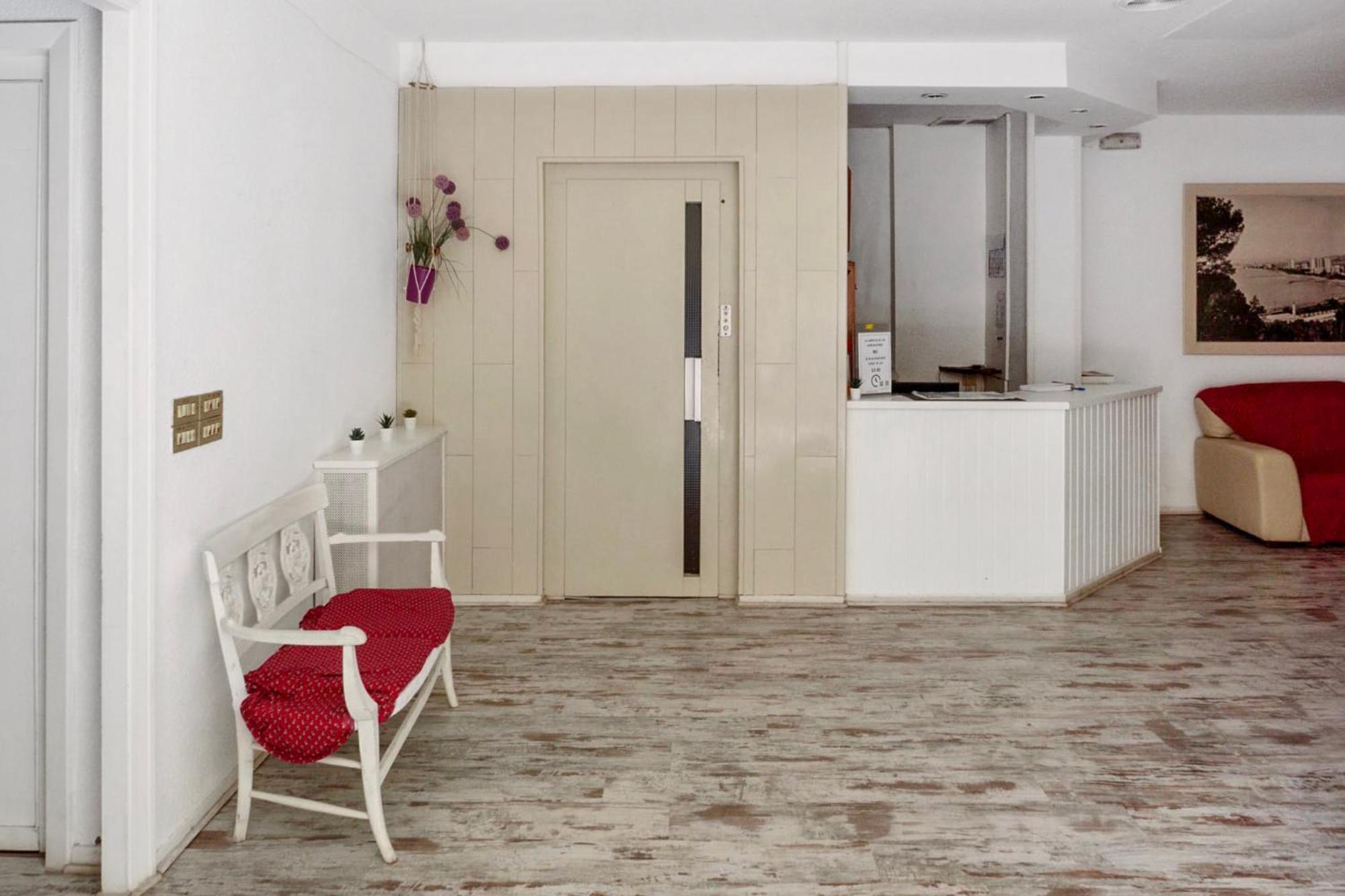 Hostal La Torre Benicàssim Eksteriør billede
